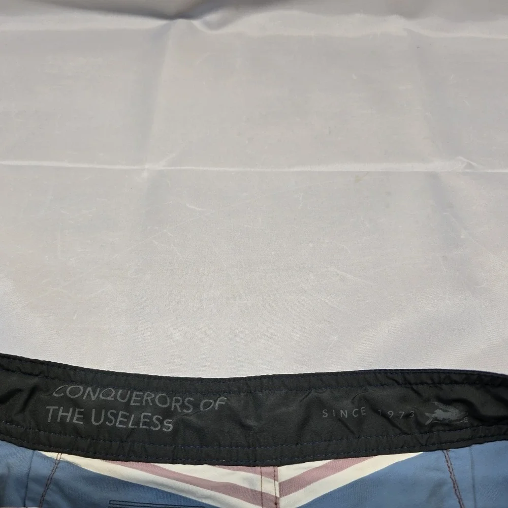 Patagonia Wavefarer Boardshorts Mens 30x8 Multicolor Stripes Beach‎ Outdoor